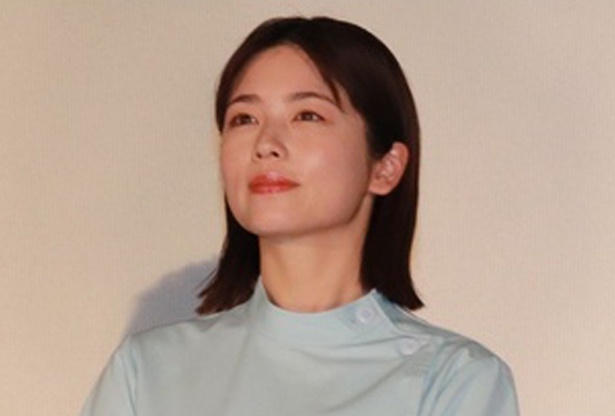 小芝風花&清水尋也、笑顔素敵な同期コンビの仲良しオフショットに「かわいすぎる」＜19番目のカルテ＞