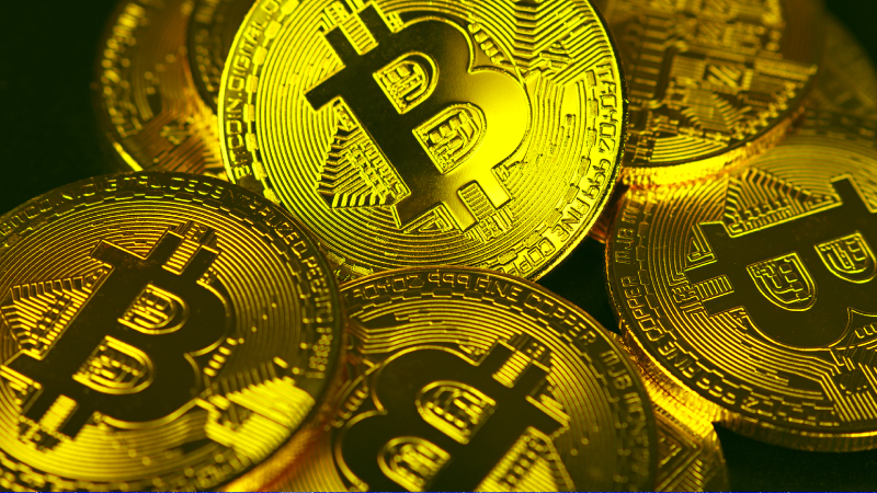 仮想通貨ビットコインの概念を示すデジタルイメージ