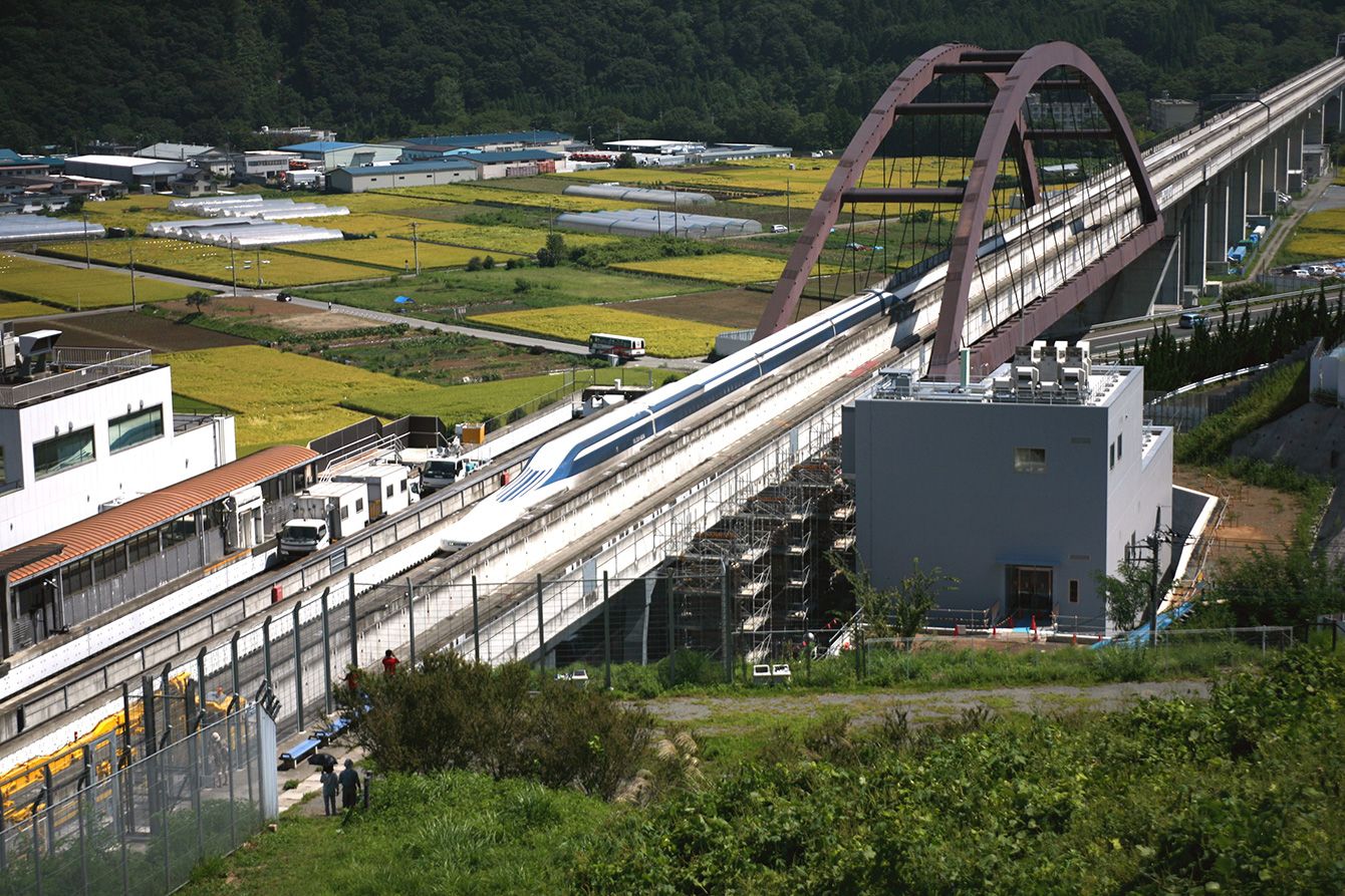 リニア中央新幹線関連施設、山梨県立リニア見学センターの外観