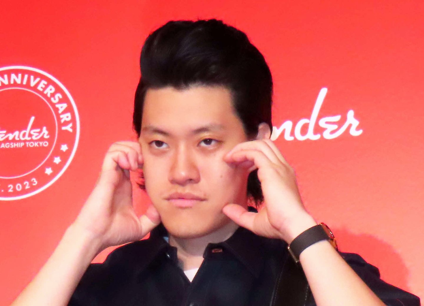 2024年に撮影された霜降り明星の粗品氏、YouTube「1人賛否」企画での発言で注目を集める姿