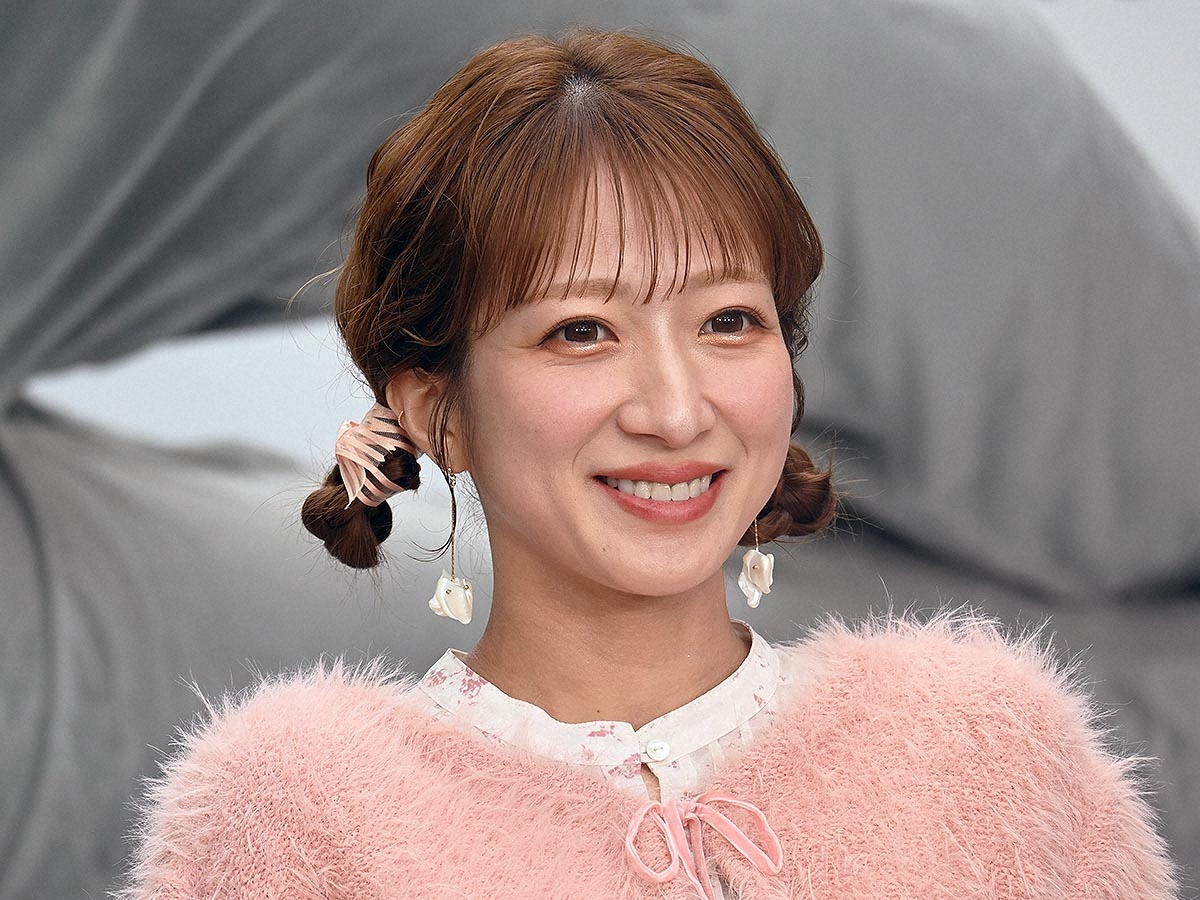 辻希美が自身のYouTubeチャンネルでハイブランド品購入を報告する様子