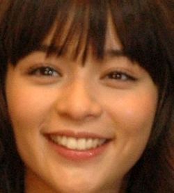 テレビで離婚発表、40歳女優の最新ショットに「バチクソかっこいい」「鹿児島のおごじょの鏡」