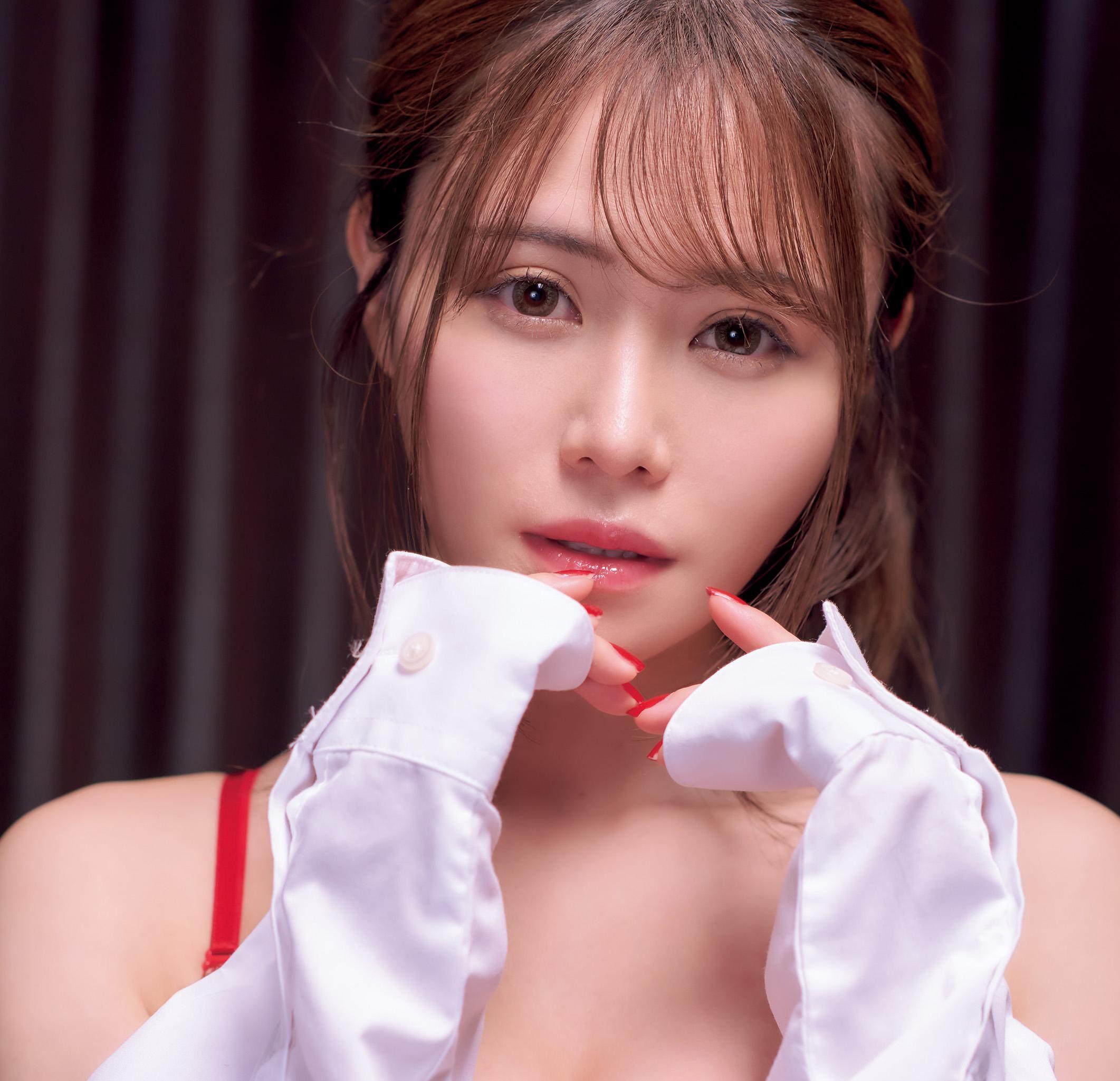 込山榛香＞AKB48卒業後初グラビア 「推し撮」でディーラーに