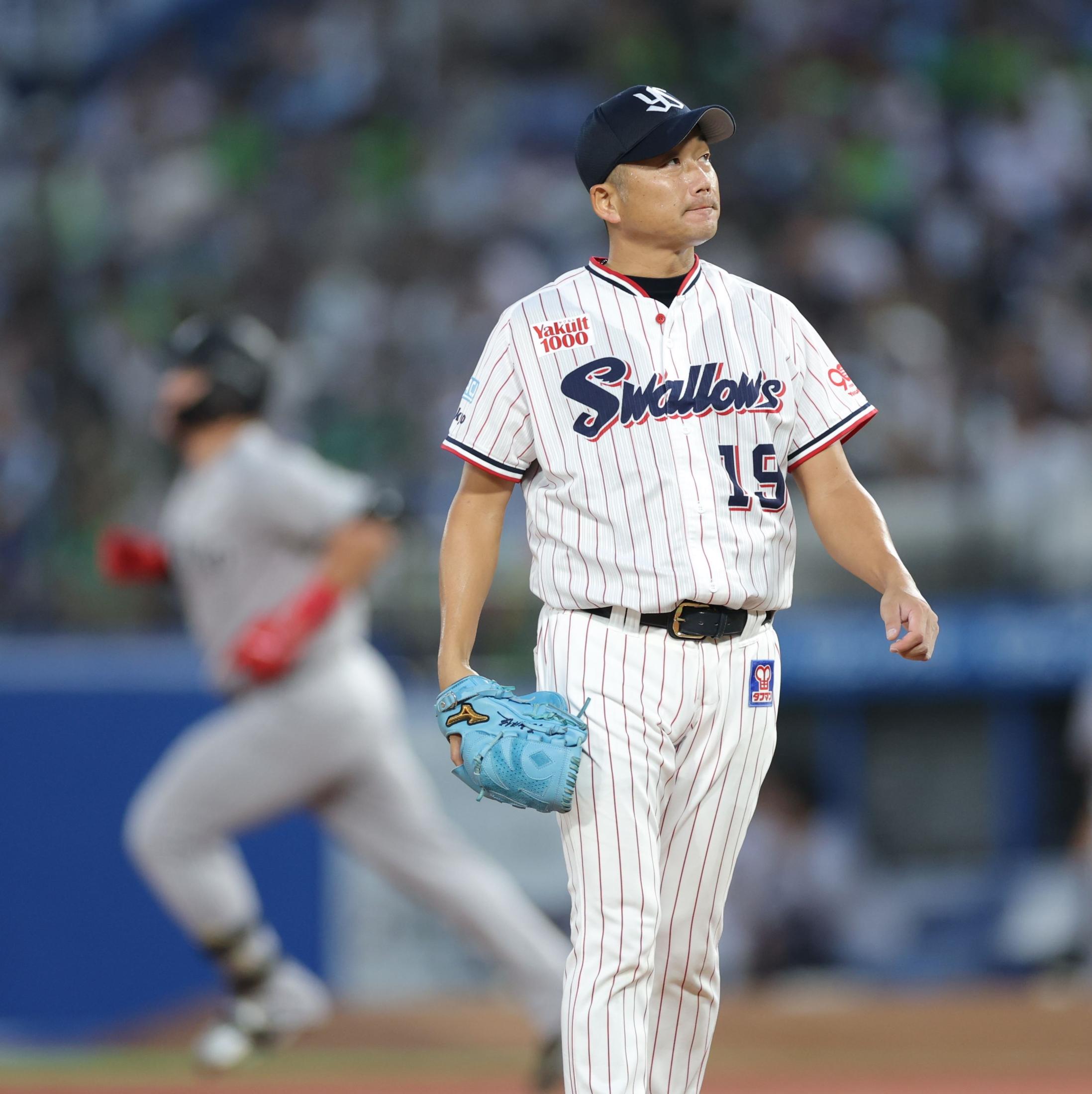 45歳のヤクルト・石川雅規 2回6失点壮絶KO リチャード、丸