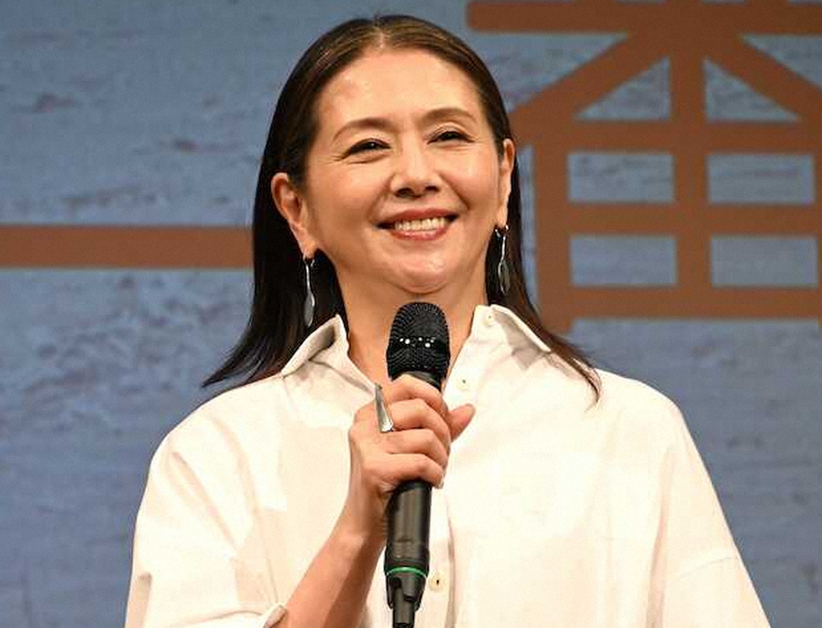 小泉今日子さんが還暦を前にラジオ番組で語った人生観、独身としての充実した日々
