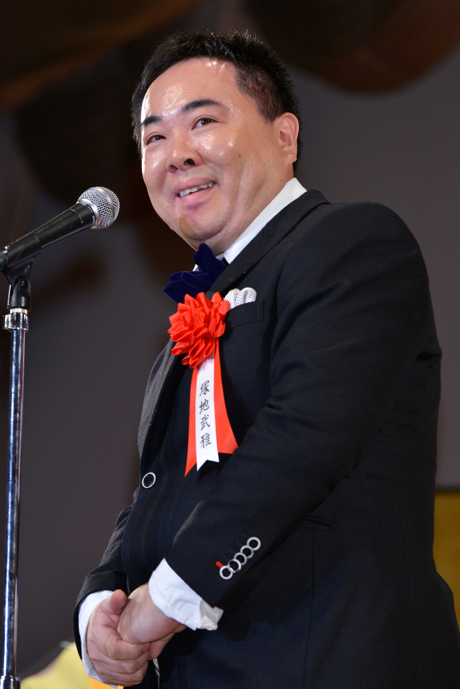 ドランクドラゴン塚地武雅さんが名古屋の老舗洋食店「はね海老」で絶賛したボリューム満点のエビフライ定食