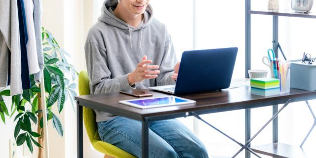 「出社回帰」に直面し、リモートワーク継続を望むLINEヤフー社員の姿