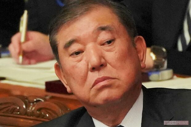 石破茂首相、国民の厳しい視線に直面しながらも政策を推進