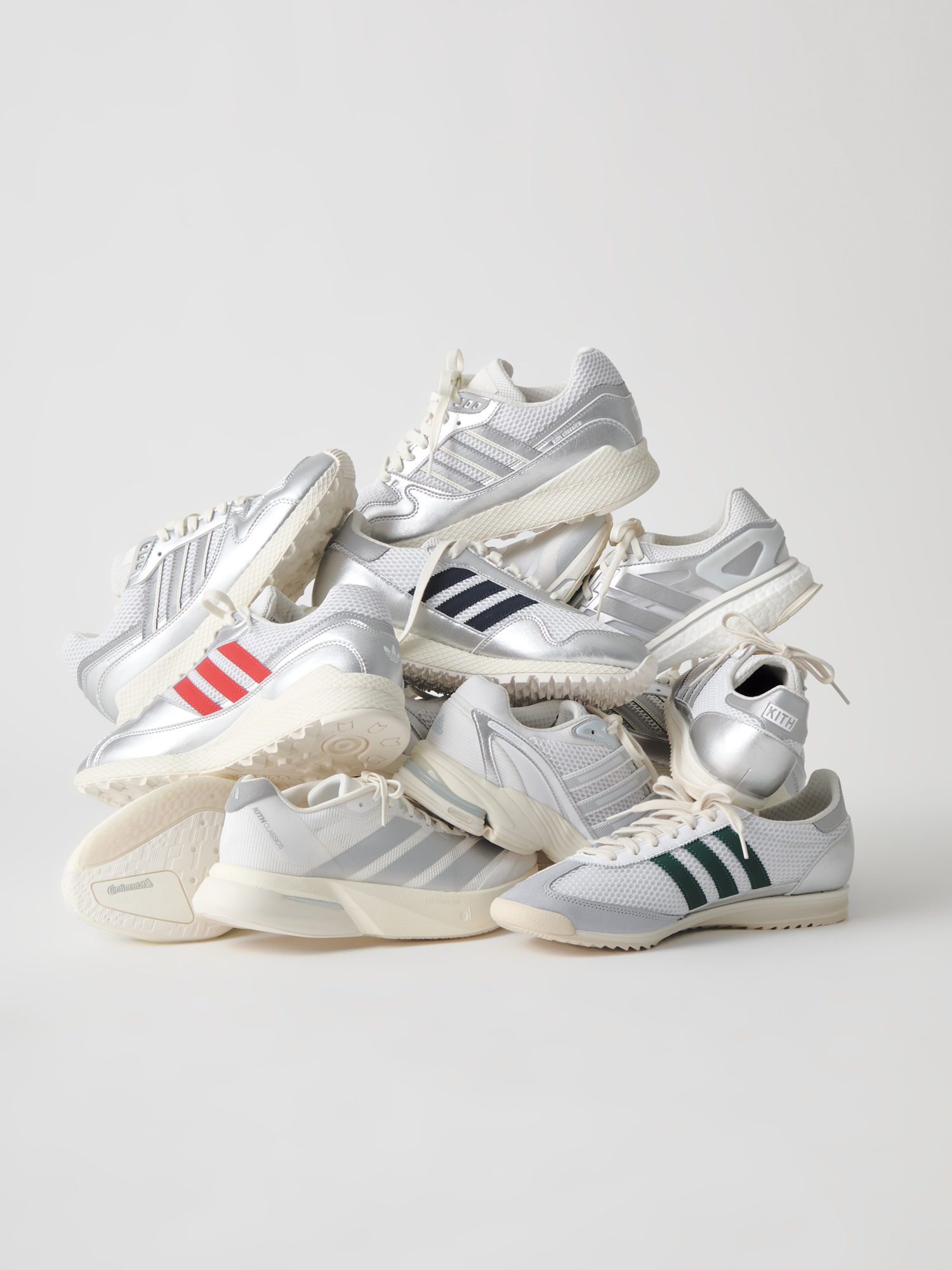 adidas kith セットアップ　ジャージ アディダス　キス adidas kith セットアップジャージ アディダスキス