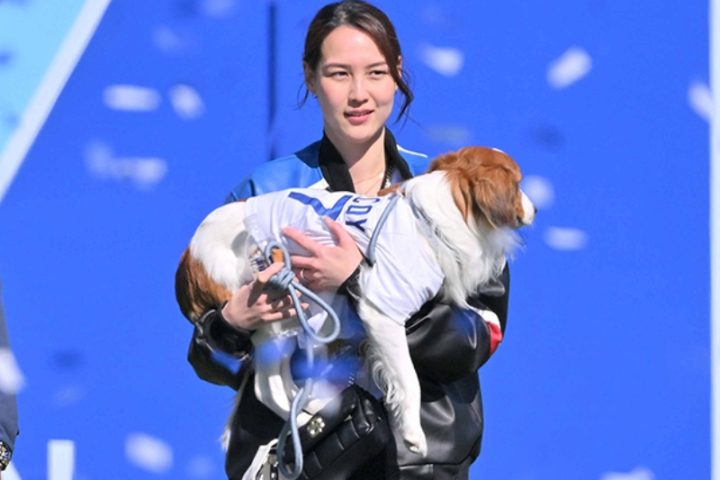 真美子夫人、フライングタイガーでプチプラバッグ発見!400円とは思えない高品位に話題
