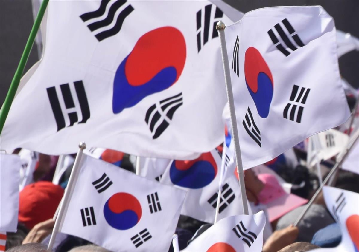 青と赤の太極模様が特徴的な韓国国旗