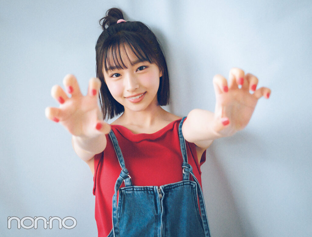 日向坂46大野愛実が語る最近のハマりもの：ユニークなコンタクトレンズの扱い方