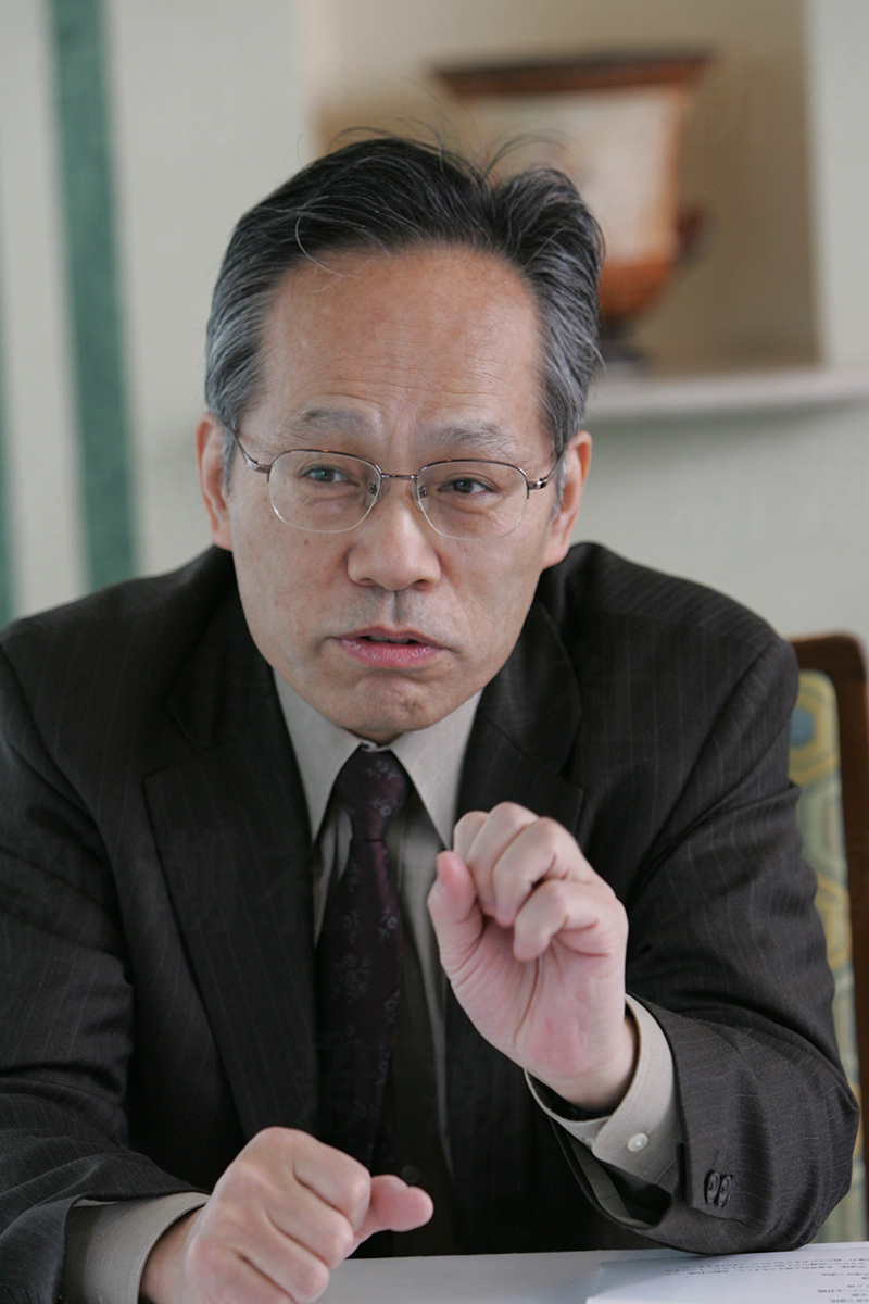 辛口評論家として知られる佐高信氏が直面する家賃訴訟問題