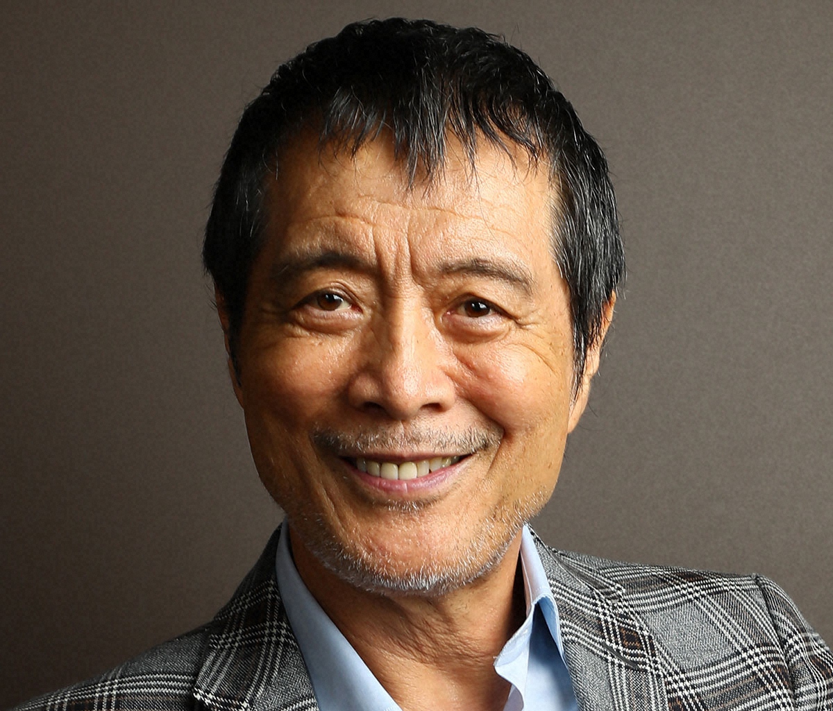 笑顔で語るロック歌手・矢沢永吉