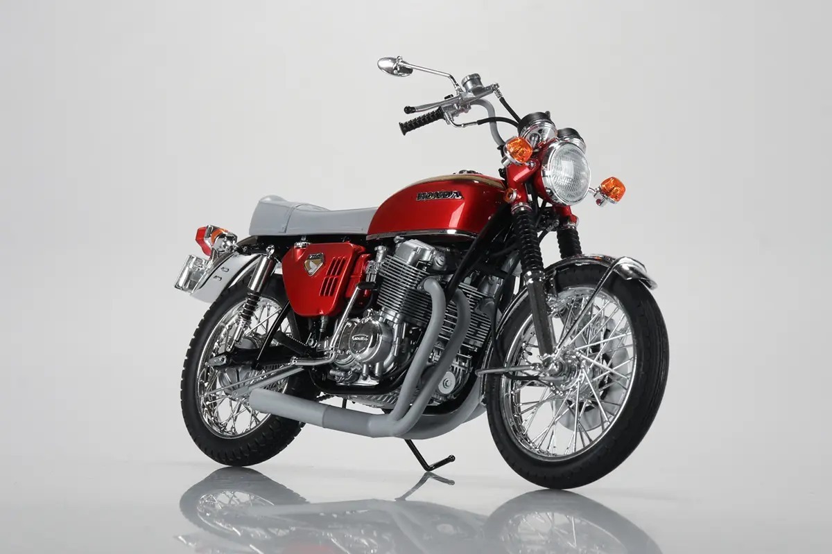 青島文化教材社「ザ☆バイク」シリーズにCB400FOUR & CB750FOUR