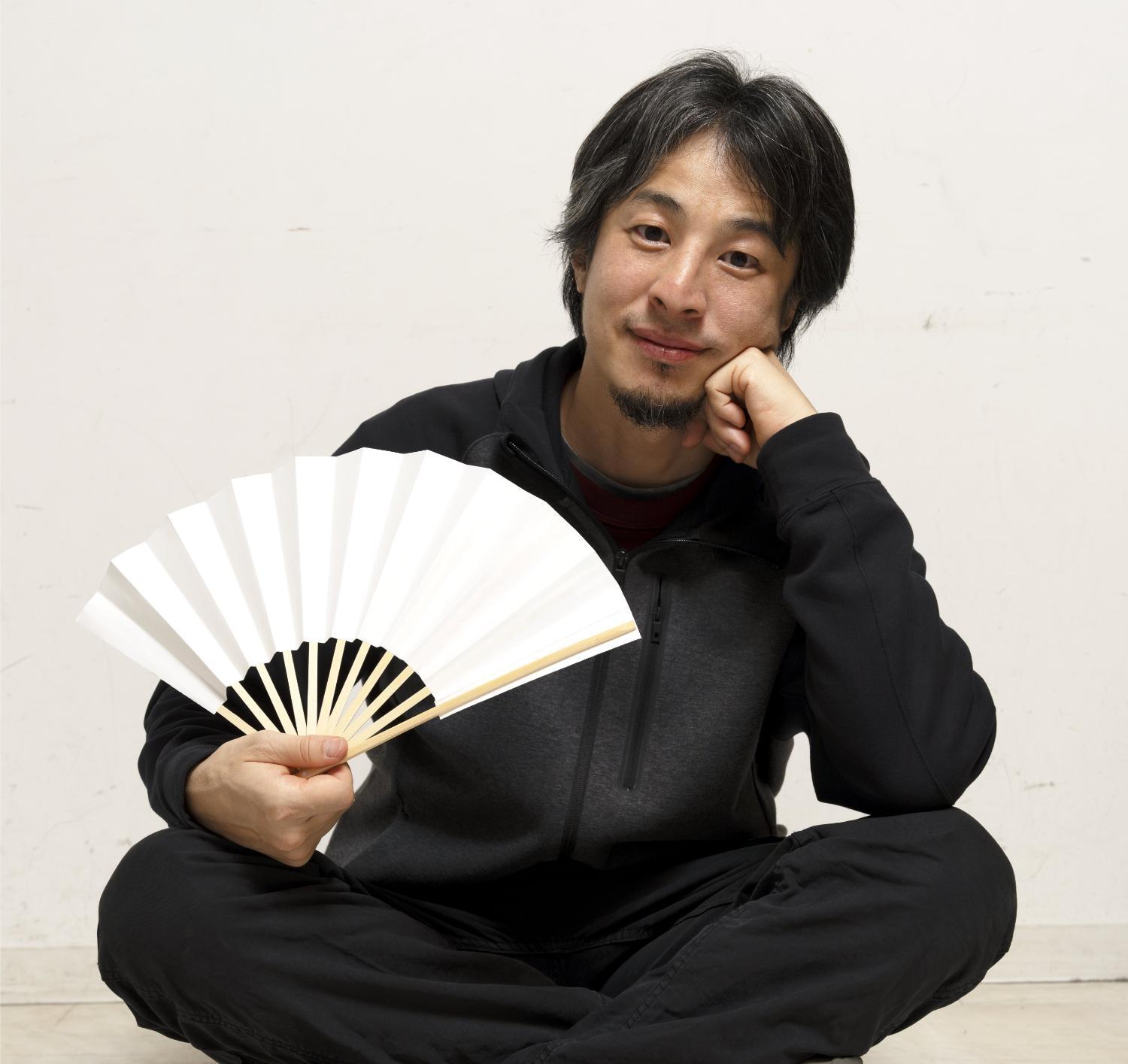 ひろゆき氏の顔写真。氷河期世代のキャリア評価について語る専門家
