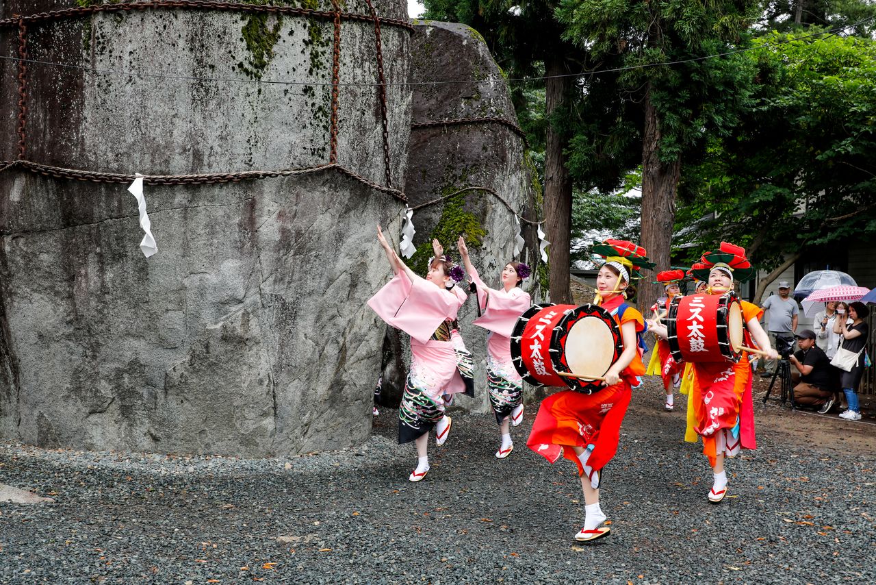 【中古】 日本の祭り 太鼓 飛騨古川祭 神田祭 小倉祇園太鼓 天神祭 弘前ねぷたまつり 新居浜太鼓祭り KVD-3401 (DVD) 4K 飛騨古川祭 起し太鼓 Okoshi Daiko 2019 大横丁公園→まつり