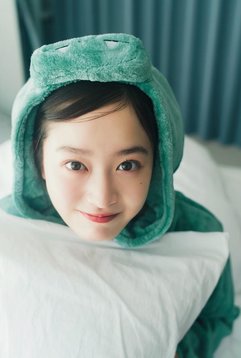 AKB48 近藤沙樹 サイン入り タペストリー スクラッチ AKB48 近藤沙樹 サイン入り タペストリー スクラッチ 2025年最新
