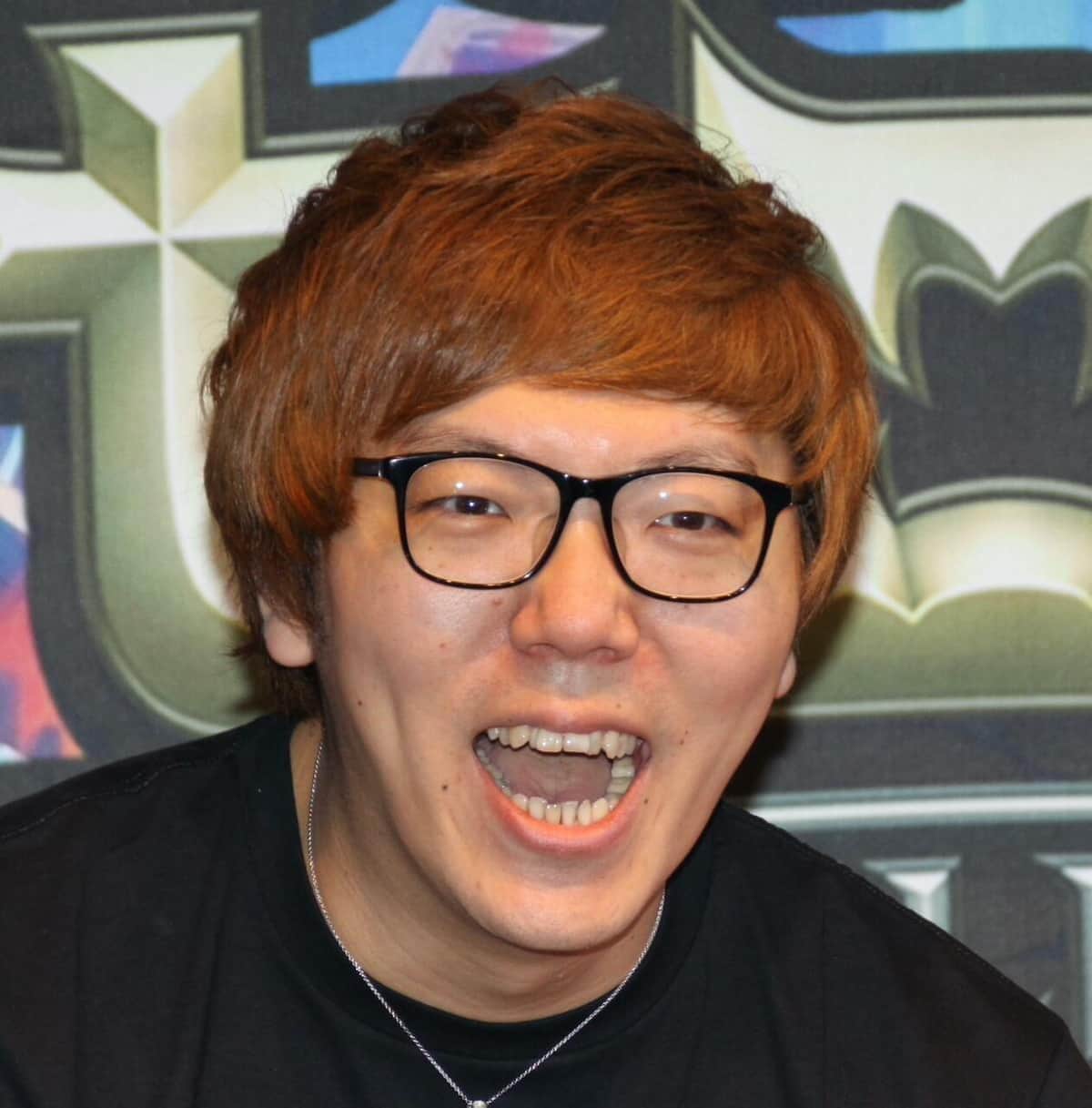 人気YouTuberヒカキン氏の活動と新曲発表