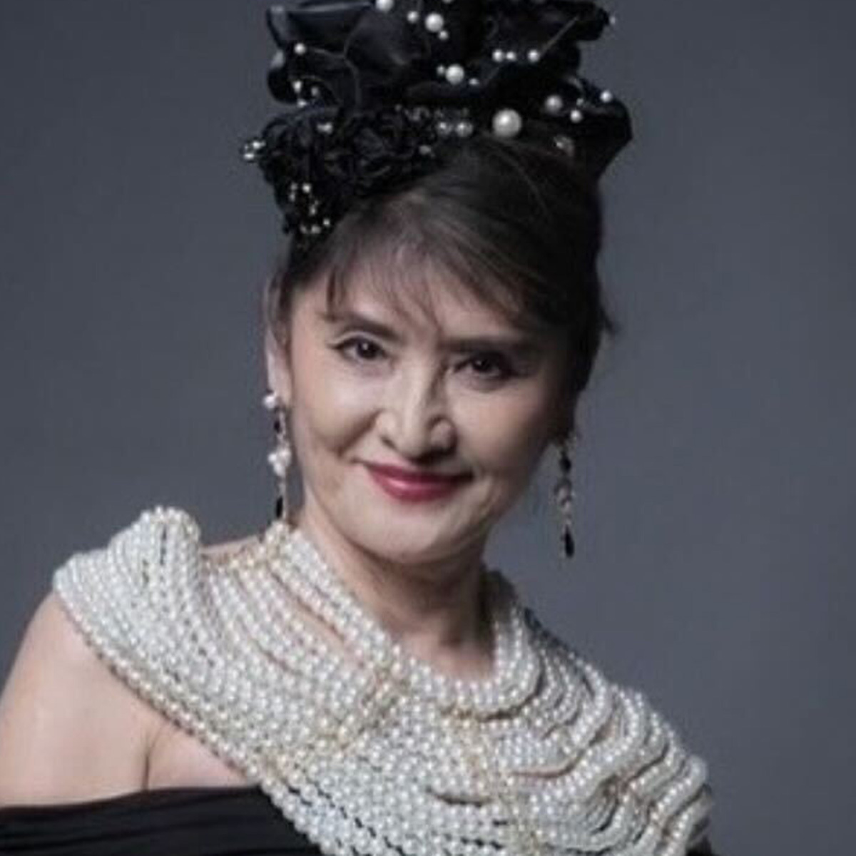 歌手「鬼無里まり」として活動する志穂美悦子（別居報道の中で新たなキャリアを築く）