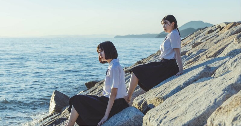 大学受験の準備をする学生の姿