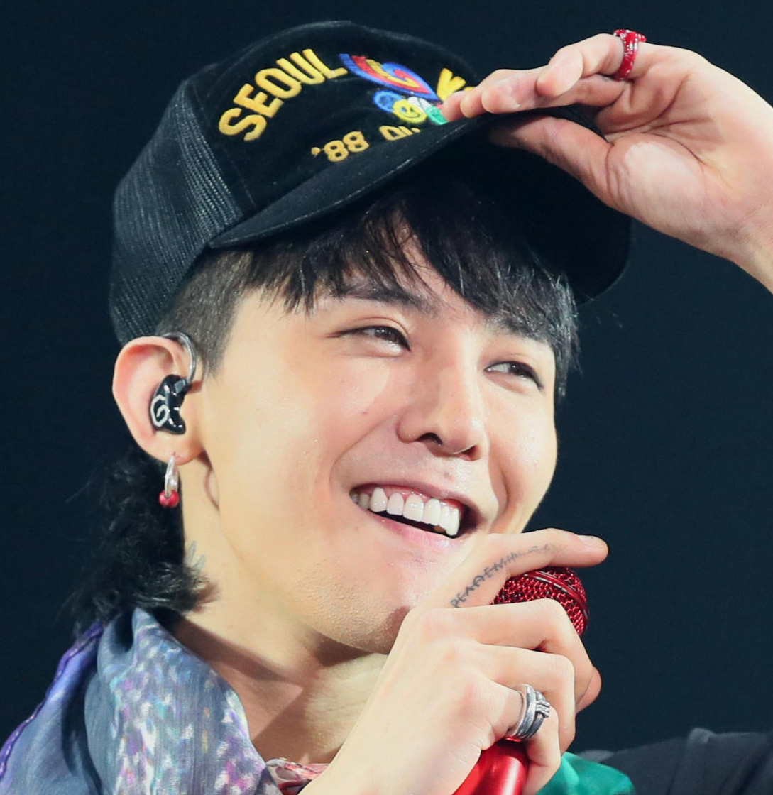 韓流】ファッション番長G－DRAGON、パジャマで帰国 大韓航空