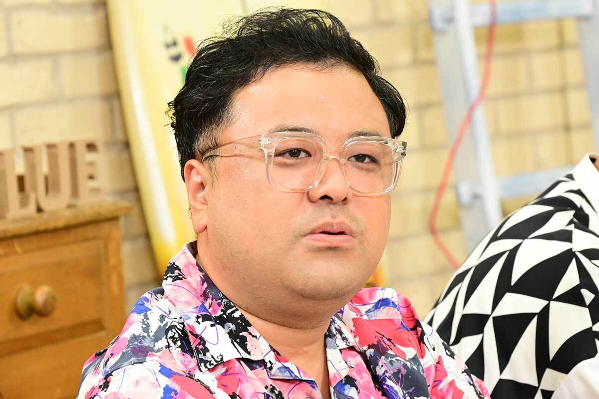 お笑いコンビ・とろサーモンの久保田かずのぶ氏。後輩芸人への「お土産」を巡るエピソードを語る。