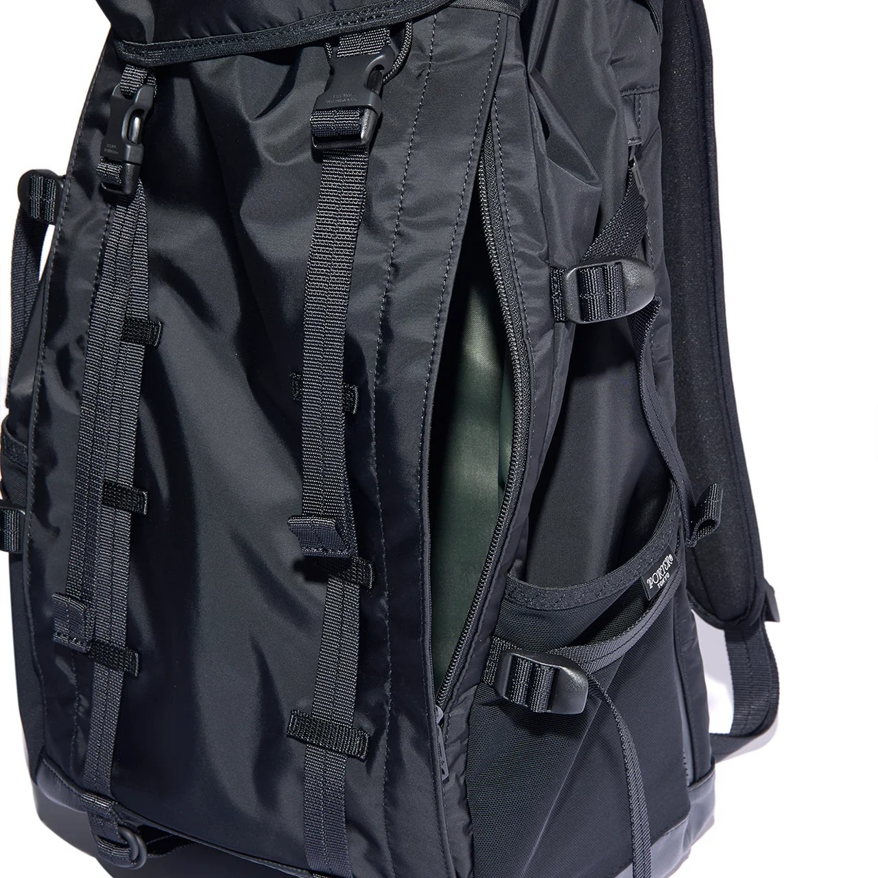 ポーター リュック　バックパック　ボディバッグ　2way 大容量　トリップ　黒 PORTER(ポーター) 
