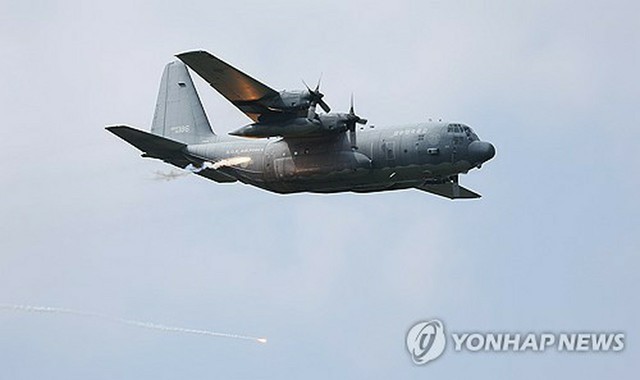 日本の防空識別圏に無通告で進入した韓国空軍の輸送機