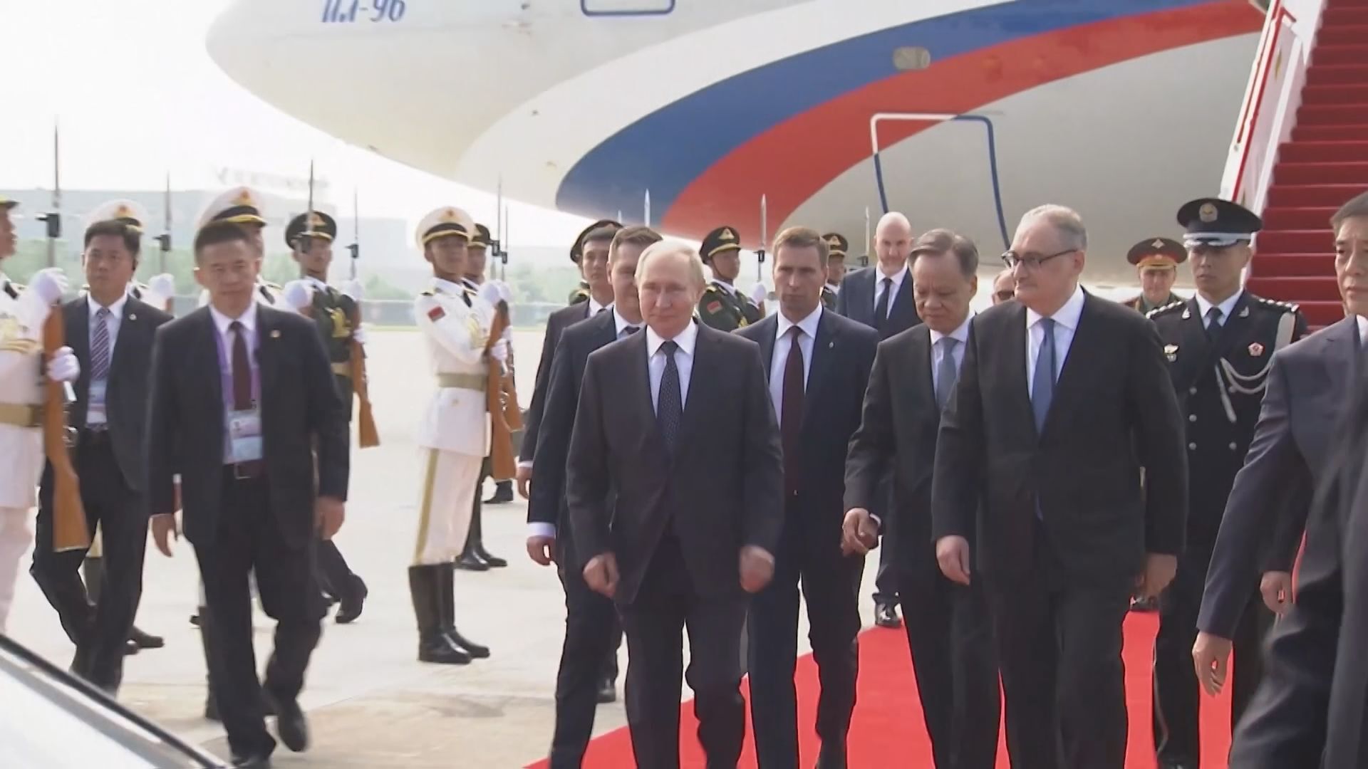 上海協力機構首脳会議に出席するため中国に到着したプーチン大統領