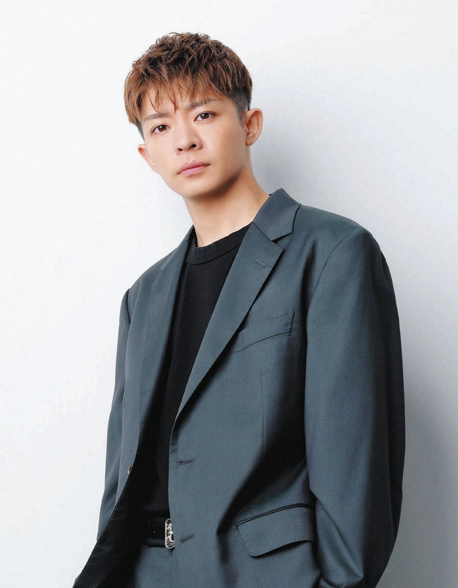 Number_iの岸優太、SNS運用に関する発表時の様子。
