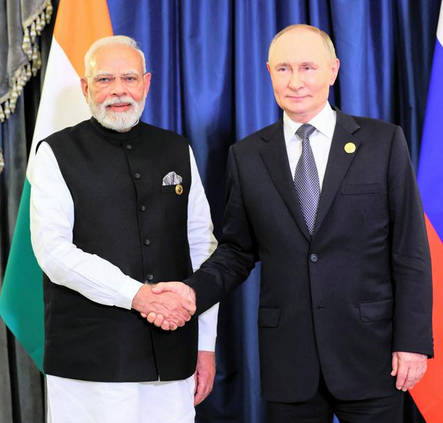 インド外交窮地？　そっぽ向くトランプ氏　ロシアや中国と親密に