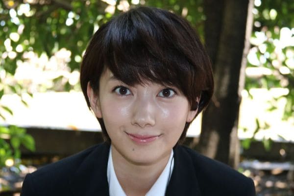ドラマ「ON 異常犯罪捜査官・藤堂比奈子」で主人公の藤堂比奈子を演じる波瑠さん