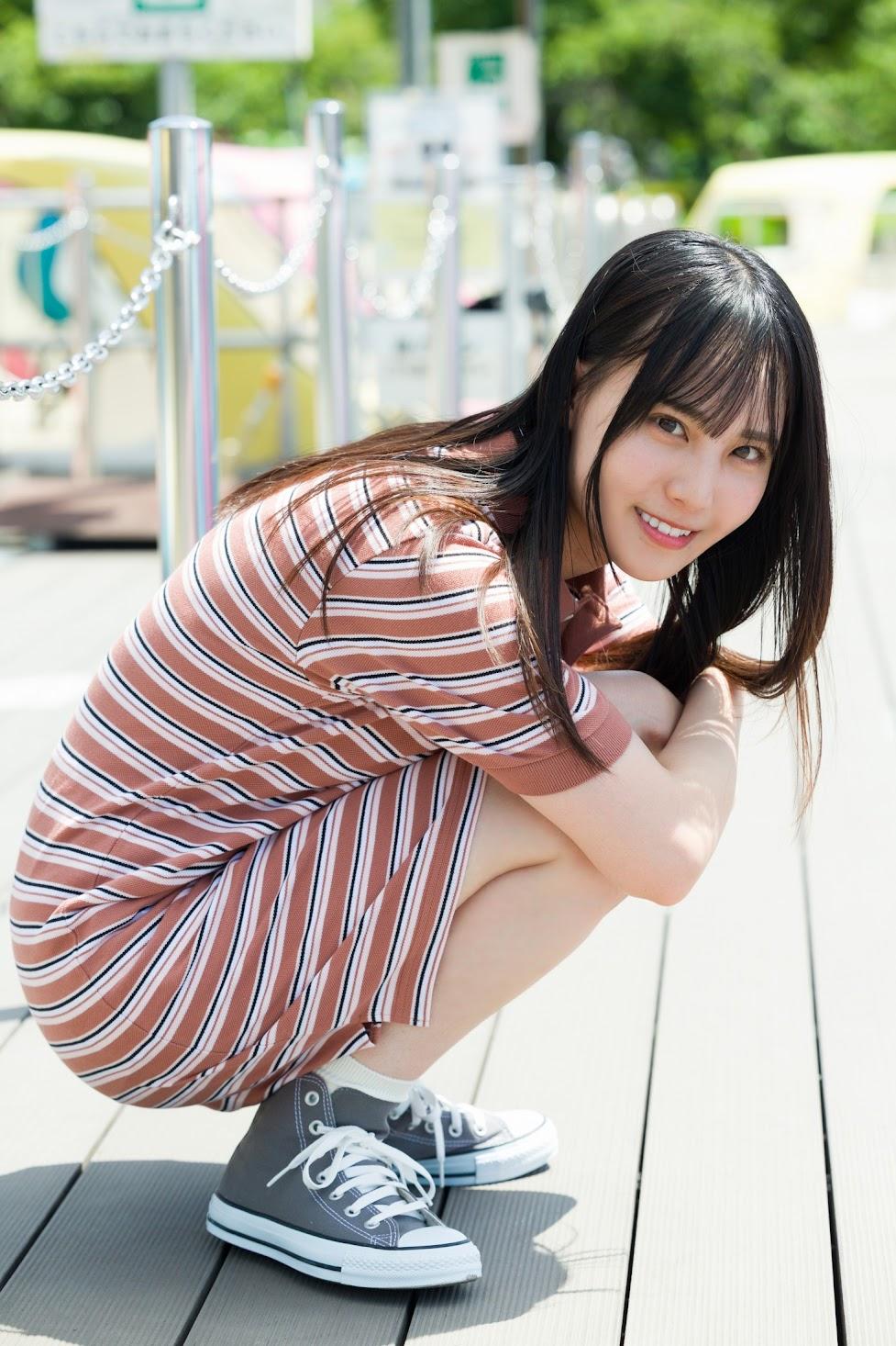 日向坂46 松尾桜　直筆サイン　 Tシャツ 全国ツアー2025仙台　即決可 日向坂46松尾桜＞正統派美少女 「サンデー」初登場で表紙に