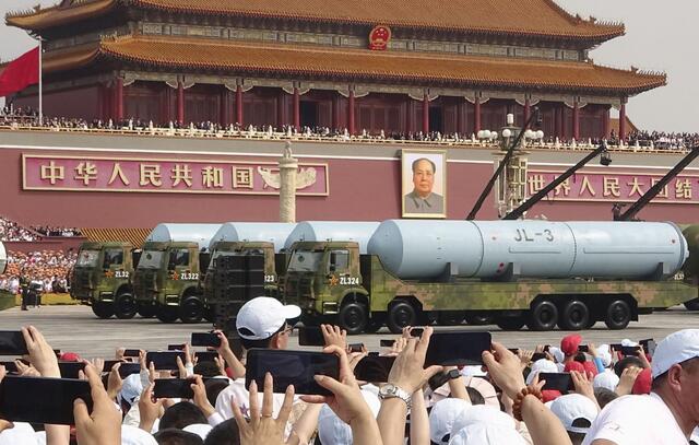 中国、米射程の弾道ミサイル公開 ハイテク導入の戦力誇示 中国、米射程の弾道ミサイル公開 ハイテク導入の戦力誇示