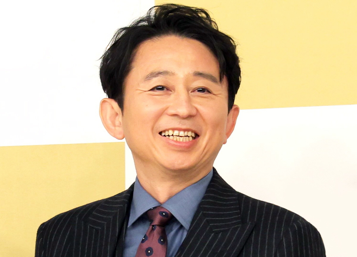 有吉ゼミで超激辛料理に挑むMINMI。浴衣姿とツインお団子ヘアで注目を集める。