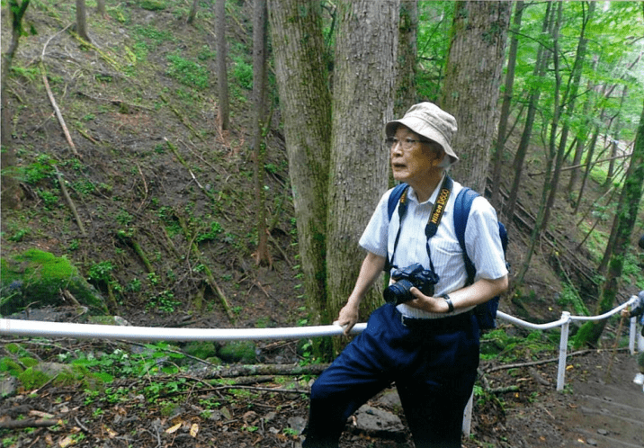 御巣鷹の尾根で慰霊登山と取材を続けるノンフィクション作家、柳田邦男氏