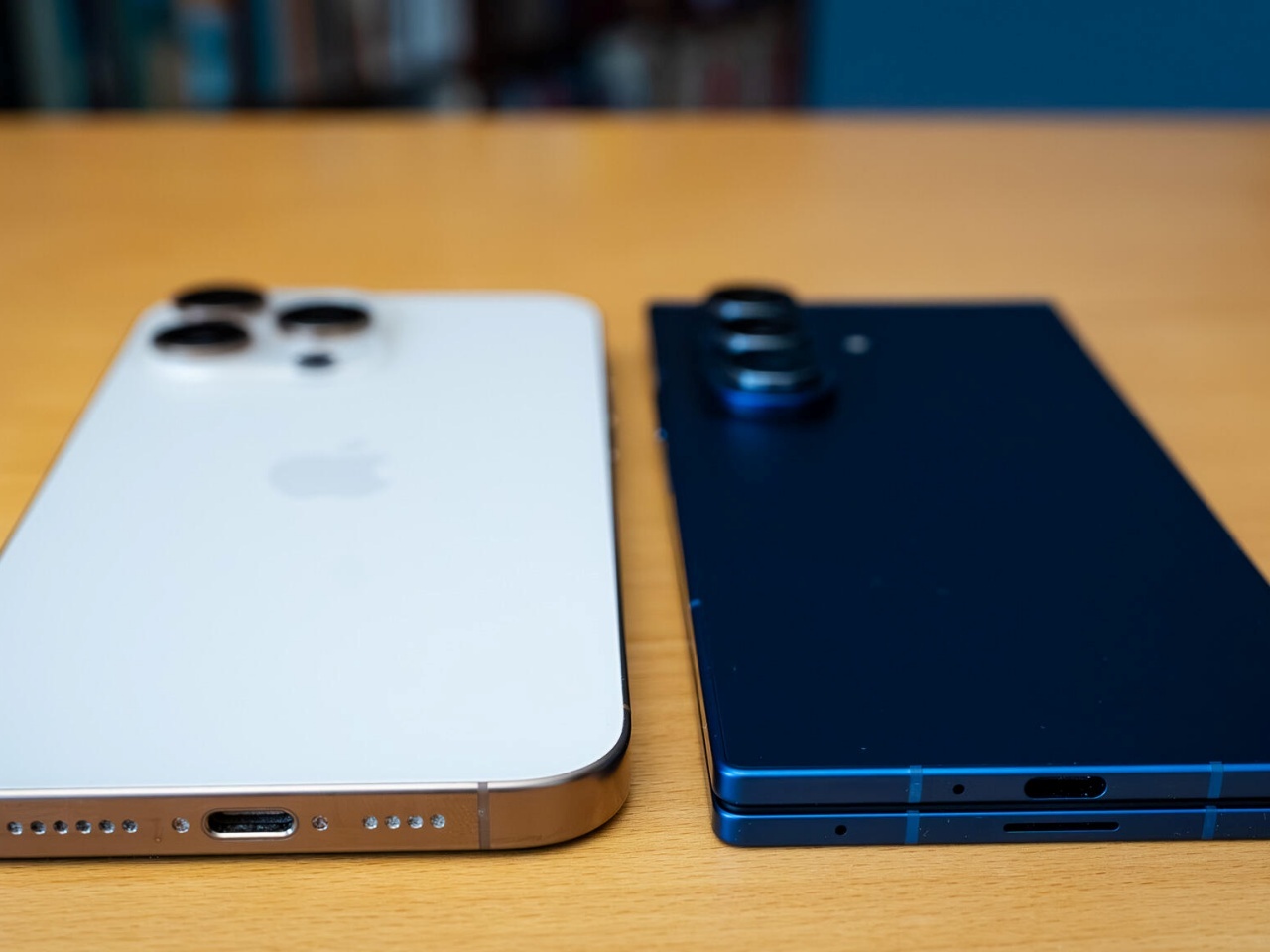 アップルが折りたたみiPhoneの出荷台数を引き上げ」とクオ氏