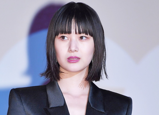 父は名球会入り、夫は日本代表のモデル ぱっくりフロントの黒ドレス姿に「敵わない美しさ」「透き通る美しさ♥」 父は名球会入り、夫は日本代表のモデル ぱっくりフロントの黒ドレス姿に「敵わない美しさ」「透き通る美しさ♥」