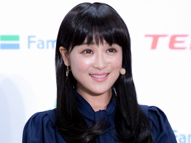 鈴木奈々「この衣装ヤバくない?笑笑」 “びんぼっちゃま”スタイルにネット衝撃「美しい」「ナイス」 鈴木奈々「この衣装ヤバくない?笑笑」 “びんぼっちゃま”スタイルにネット衝撃「美しい」「ナイス」