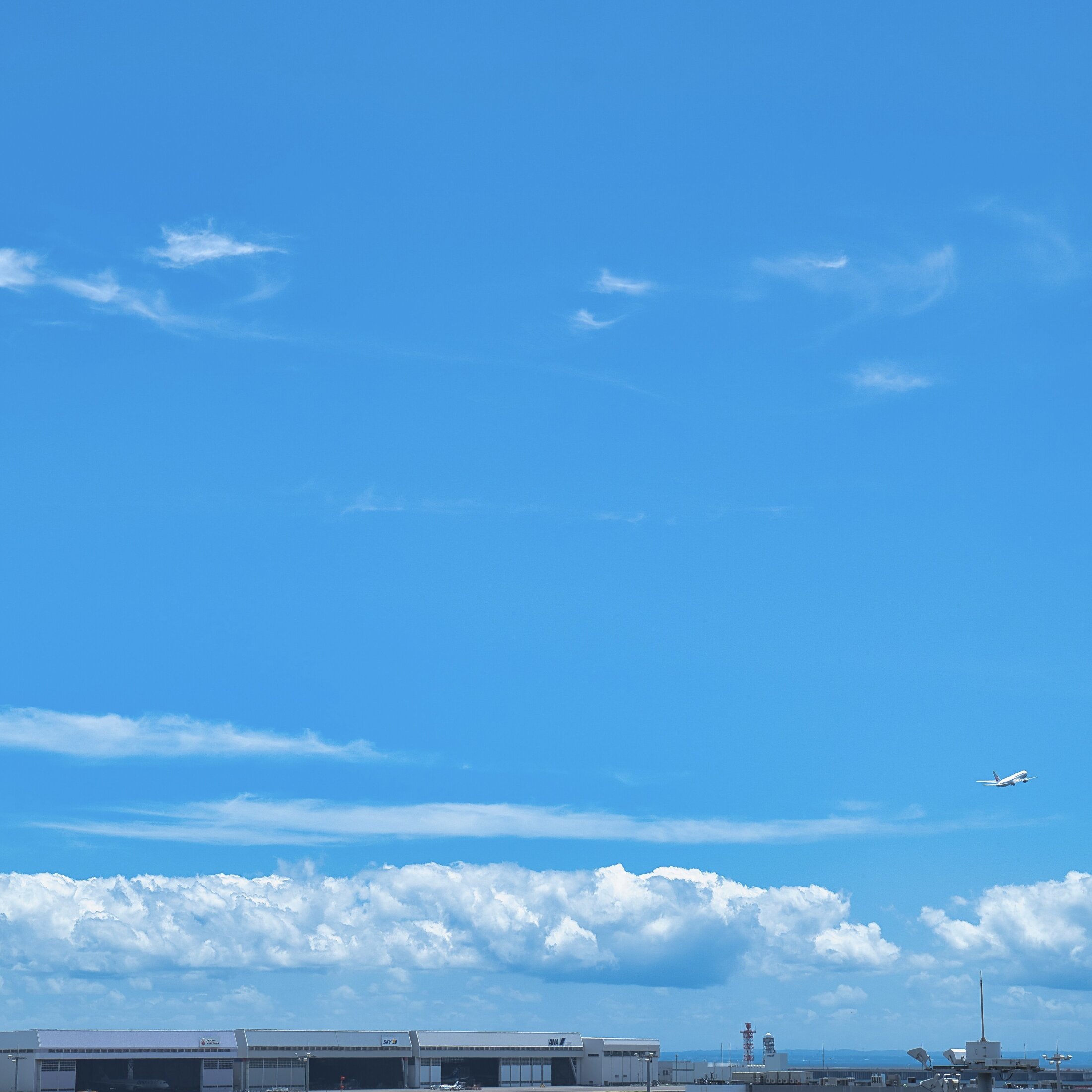 羽田空港の一部に存在した漁師町「羽田三町」の強制退去の歴史を示す写真