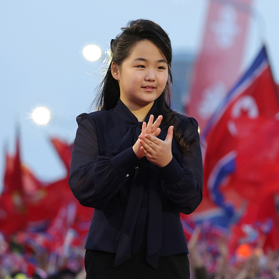中国戦勝節80周年記念軍事パレードに同行する金正恩氏と娘キム・ジュエ氏の様子