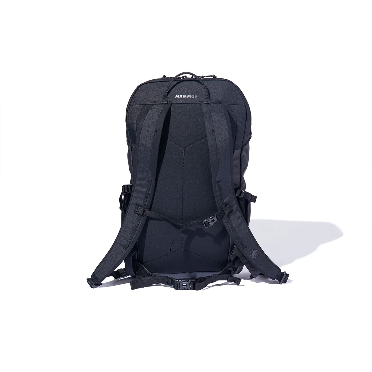 カズト　マムート　ブラックリュック マムート】大人が選ぶべき黒リュックBEST30｜登山用に見えて実は