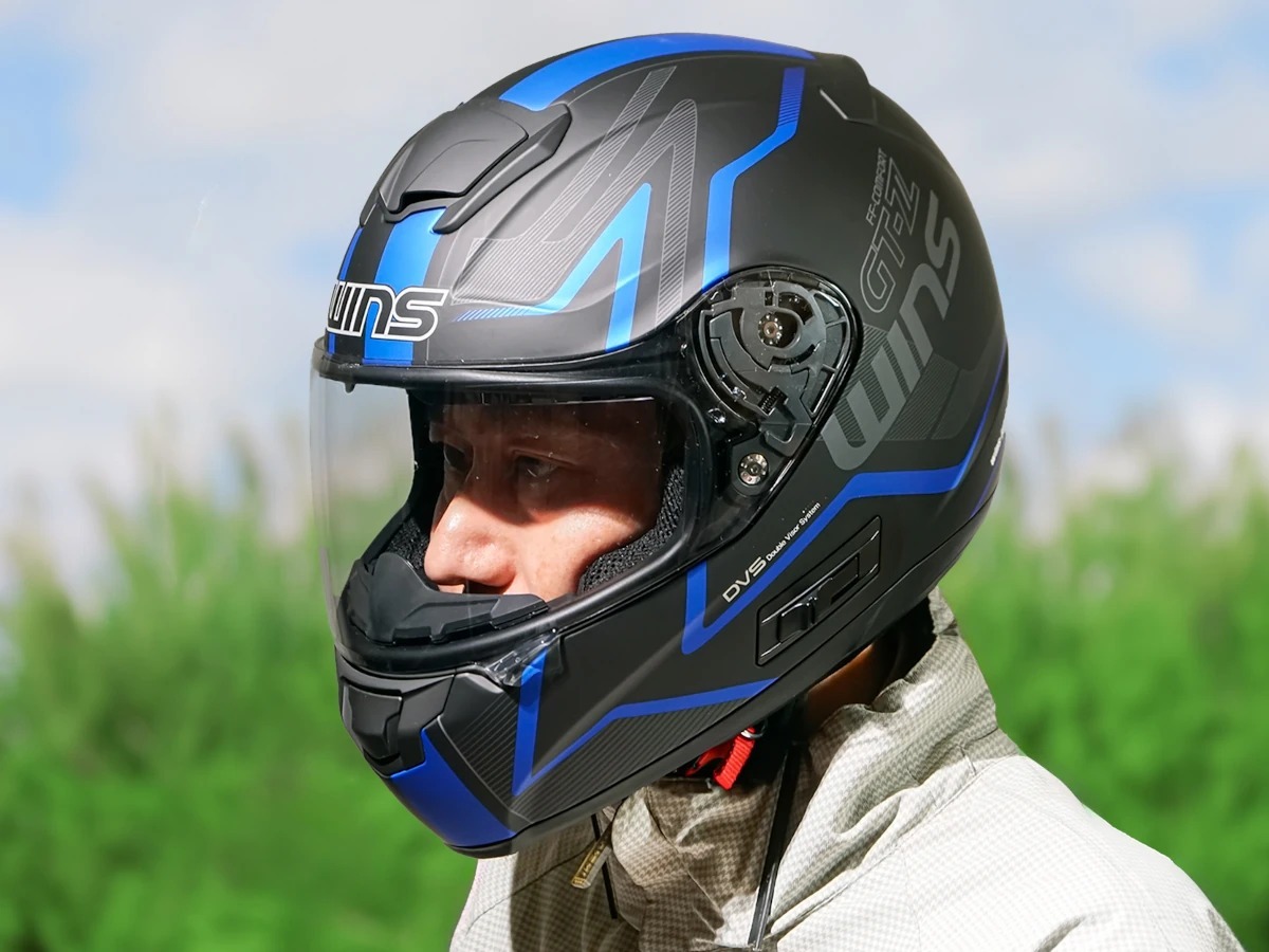 WINS ウインズ 　FF-COMFORT　GT-Z 　XL　コンフォート WINS FF-COMFORT GT-Zインプレ】メットインスペースに収納し
