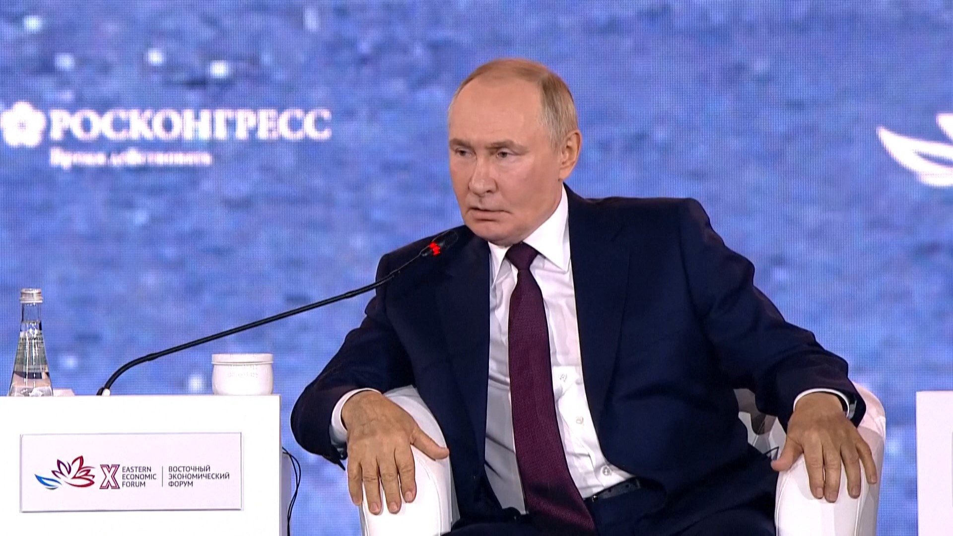 ロシアのプーチン大統領、ウラジオストクでの東方経済フォーラムでウクライナ首脳会談について発言