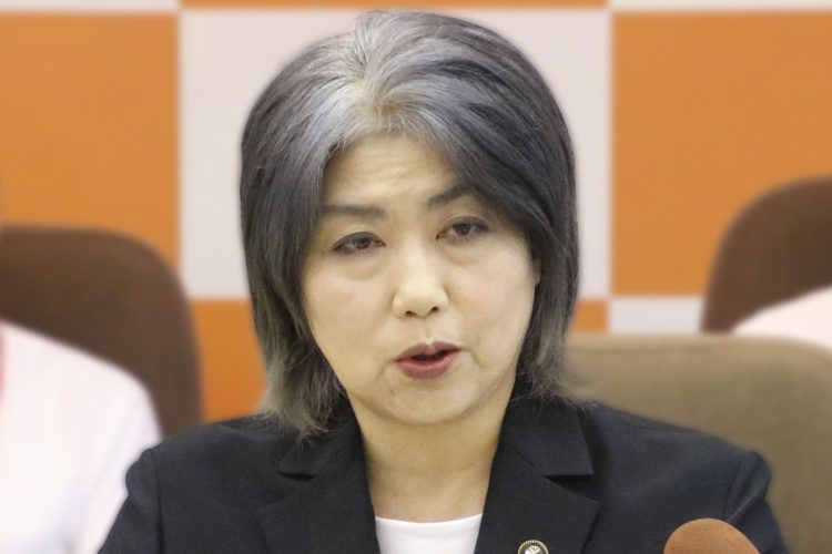 学歴詐称疑惑で不信任案が可決され、岐路に立つ伊東市長・田久保眞紀氏