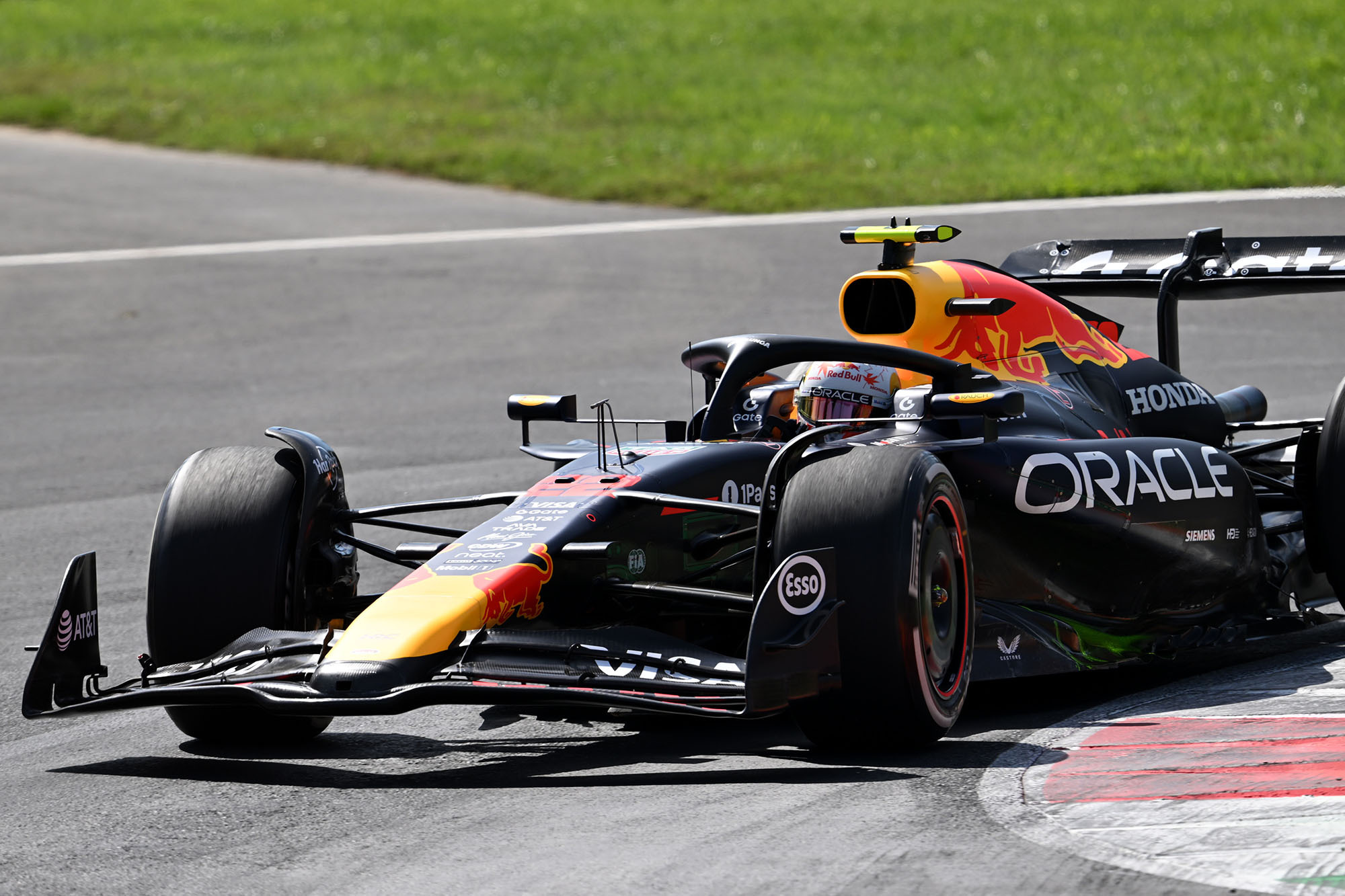 F1イタリア決勝速報｜フェルスタッペンがマクラーレン勢抑えて