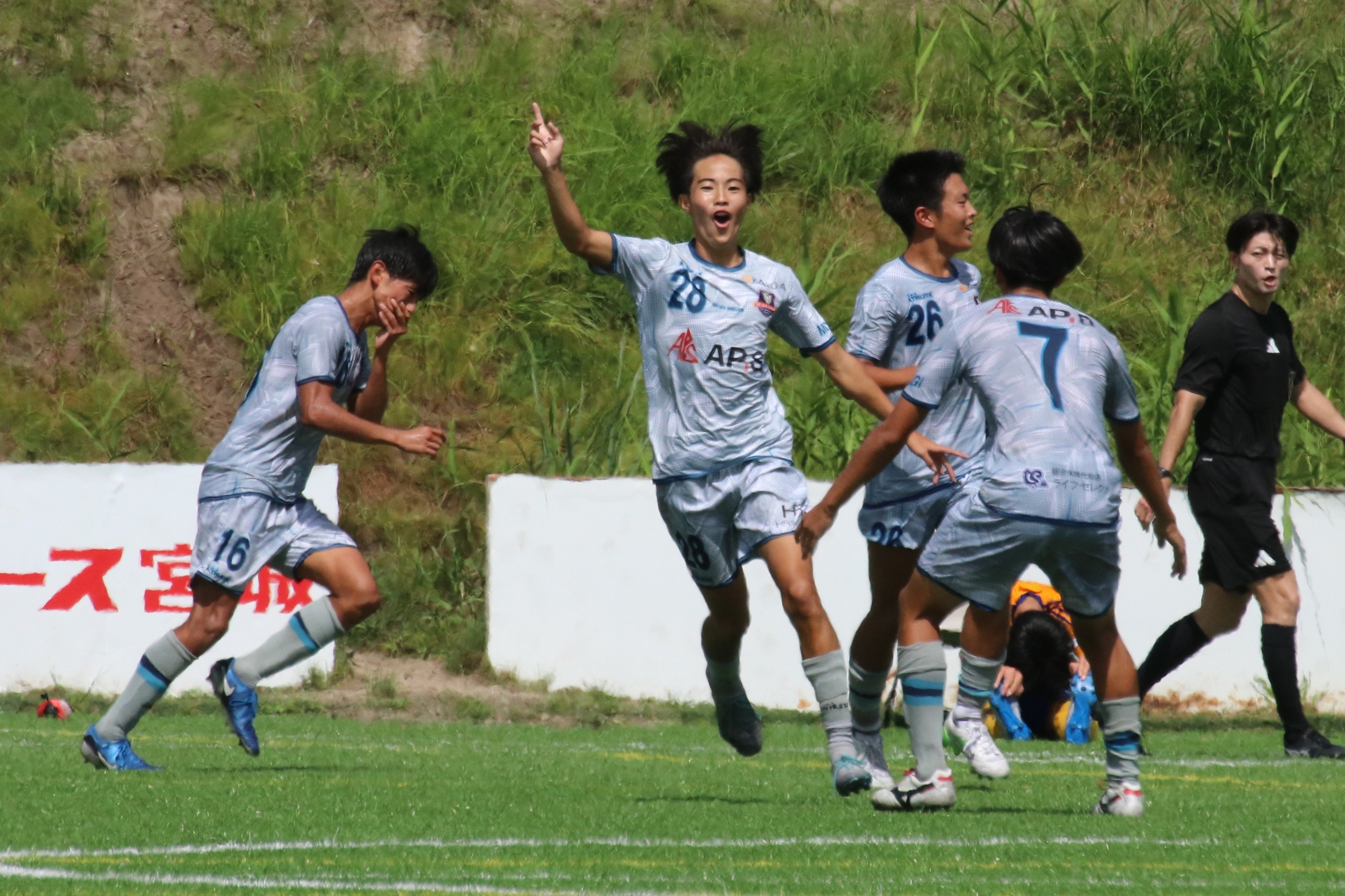 仙台育英　サッカー部　選手権出場記念ジャージ上下 仙台育英サッカー部11番ウェア上下 選手権100回大会記念ウェア