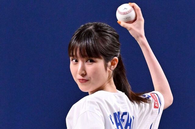 「まって、いる!」24歳人気女優〝顔面丸出し〟人混みプライベート写真にSNS仰天「こんな普通に駅に…」「その場にいた人たち羨ましい」「バレそう」 「まって、いる!」24歳人気女優〝顔面丸出し〟人混みプライベート写真にSNS仰天「こんな普通に駅に…」「その場にいた人たち羨ましい」「バレそう」