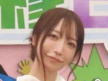 「どうやって着たんだろう？」 32歳女性タレント、伝説の『HOTLIMITスーツ』ショットにファン騒然 「もっと風が欲しいな」「さすがっす」